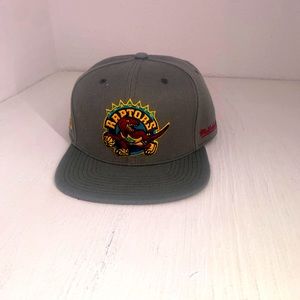 1995 raptors fitted hat-7 1/2